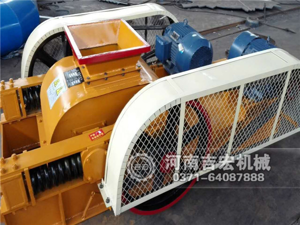 巖石破碎機(jī)代替“滴水穿石”閃亮登場！