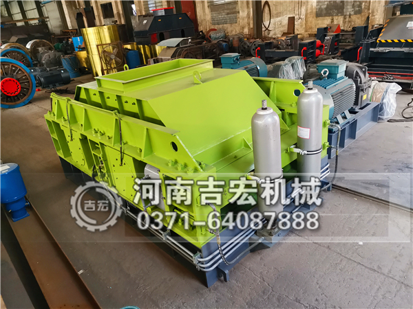 石英砂專(zhuān)用制砂機(jī)